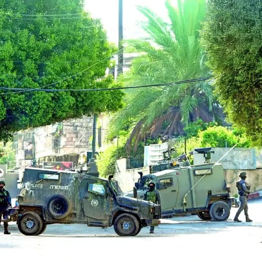 İsrail ordusu istilacıların emrinde