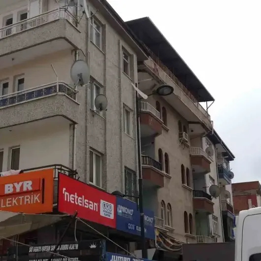 Malatya’da 17 yaşındaki çocuk arkadaşlarıyla kaldığı evde ölü bulundu