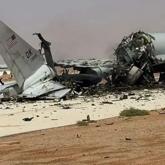 Devrim Muhafızlarından ABD'ye uyarı: İran sınırlarından çekilmekten başka seçeneği kalmadı