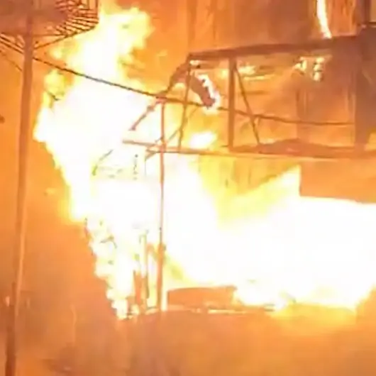 Bahçelievler'de bulunan depoda yangın: Ekiplerin müdahalesiyle söndürüldü