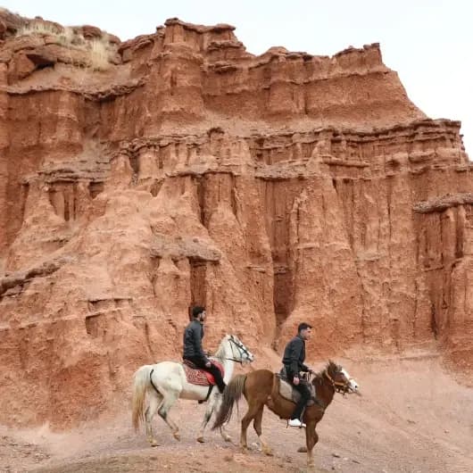 Burası ABD değil Erzurum: 300 milyon yıllık geçmişi ve 12 kanyonluk devasa yapısıyla doğaseverleri ağırlıyor 